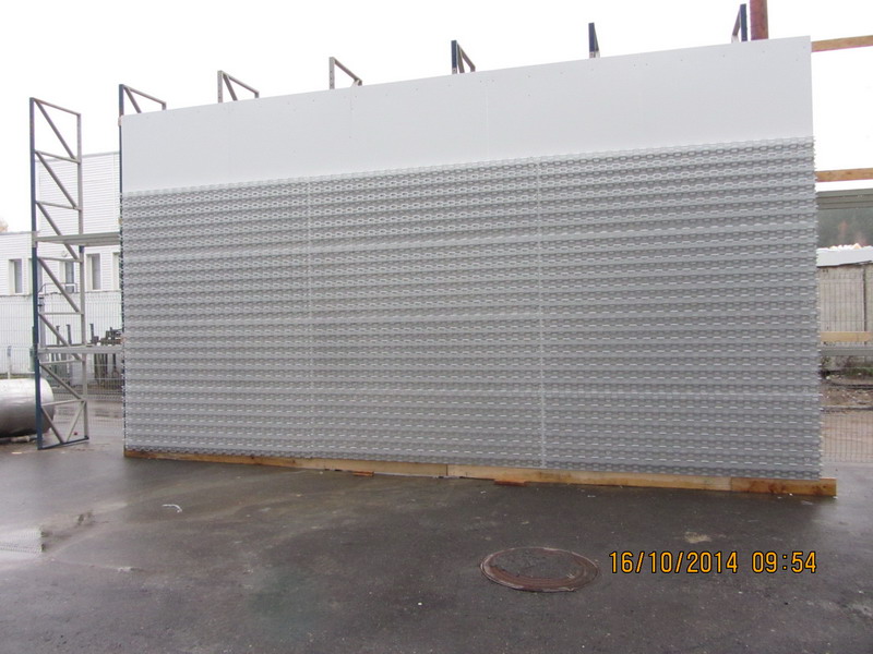 Макет (mock-up) части фасада в натуральную величину, позже приёмка готовых элементов осуществлялась методом визуального и инструментального сравнения на основе данной конструкции