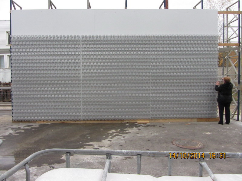 Макет (mock-up) части фасада в натуральную величину, позже приёмка готовых элементов осуществлялась методом визуального и инструментального сравнения на основе данной конструкции